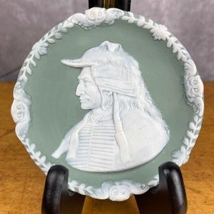 Vintage Schafer & Vater Sioux Chief Broken Arm Green Jasperware 5” Wall Plate